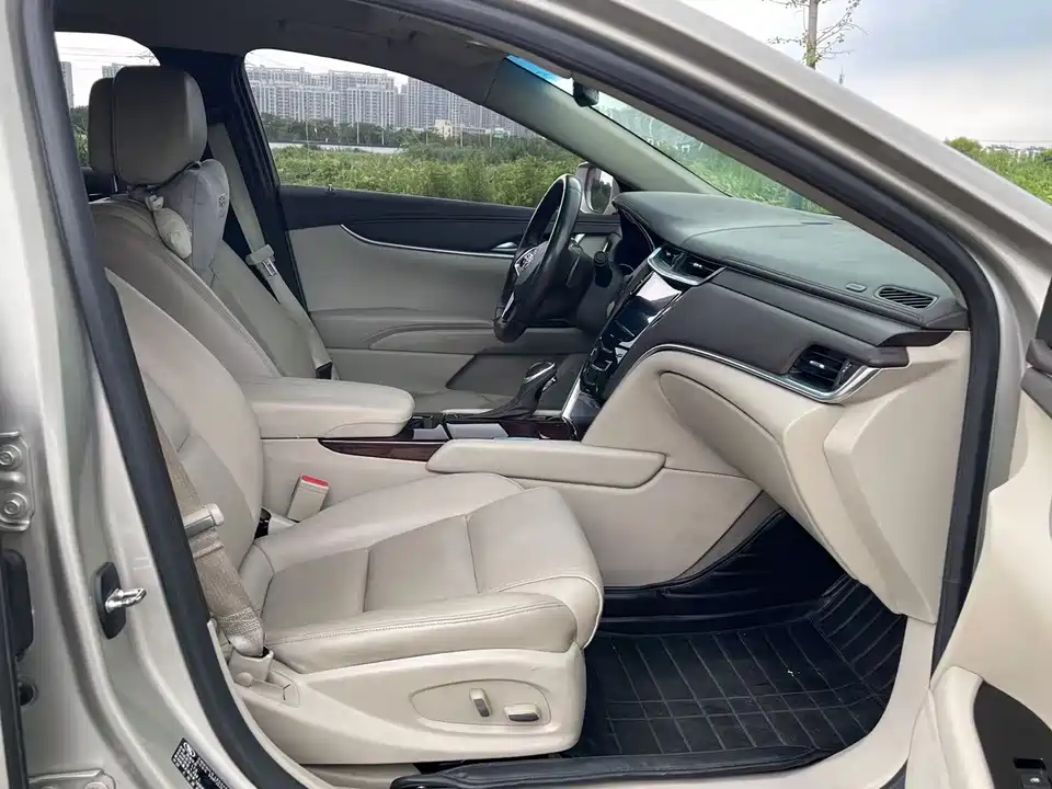 Cadillac XTS