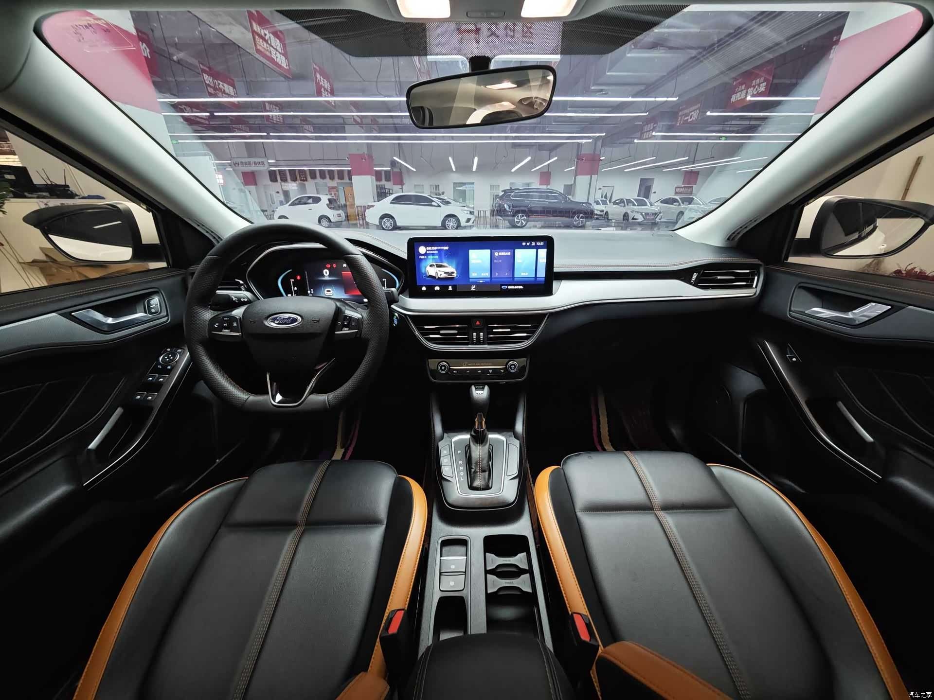 Ford Focus, 2022 6