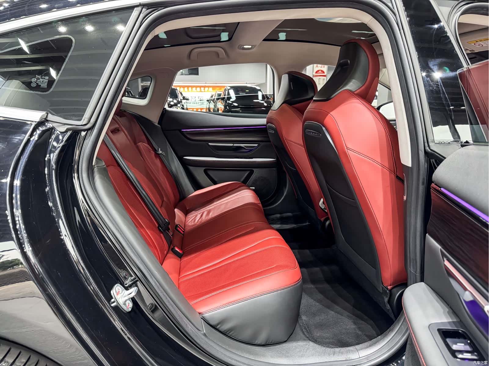 Xpeng P7, 2021 12