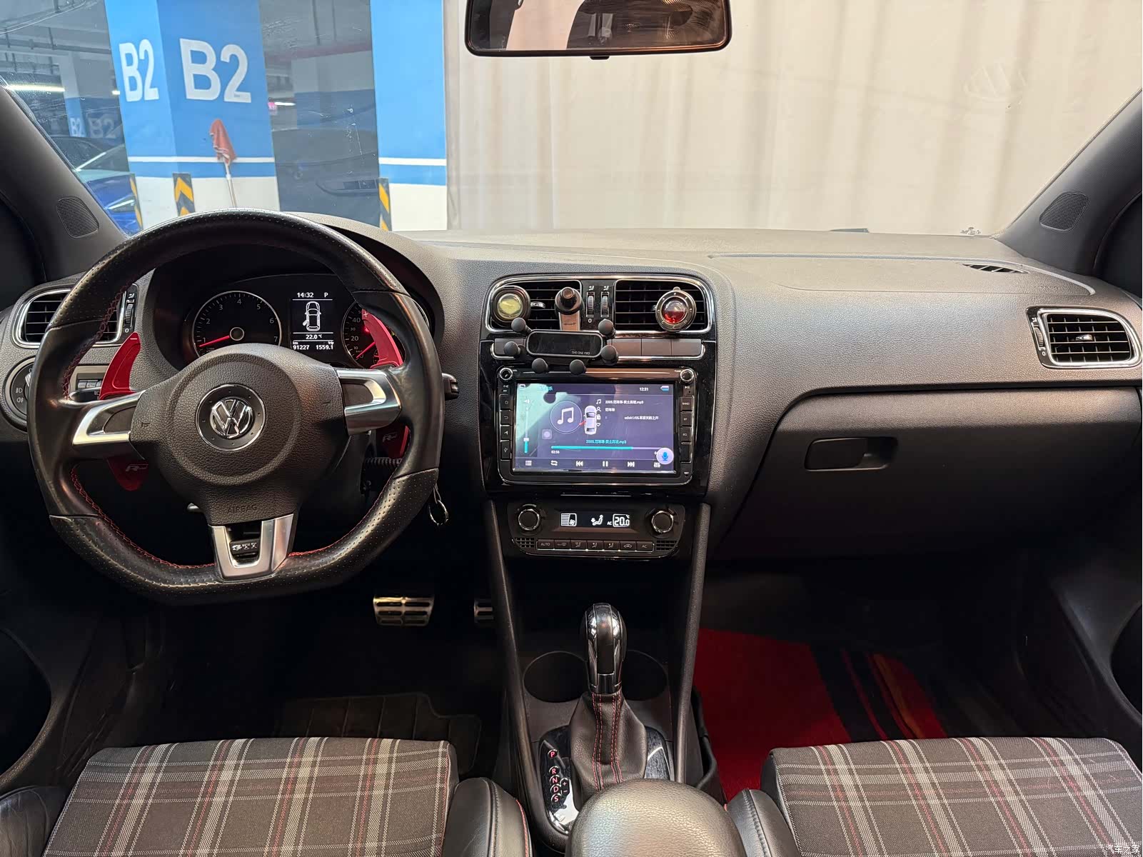 Volkswagen Polo, 2013 все фото