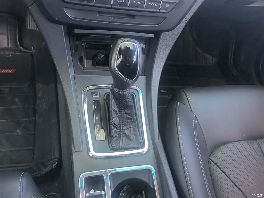 Geely Emgrand, 2017 14