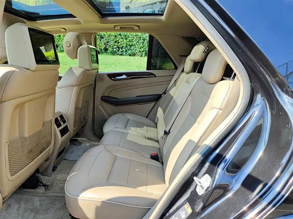 Mercedes-Benz M class