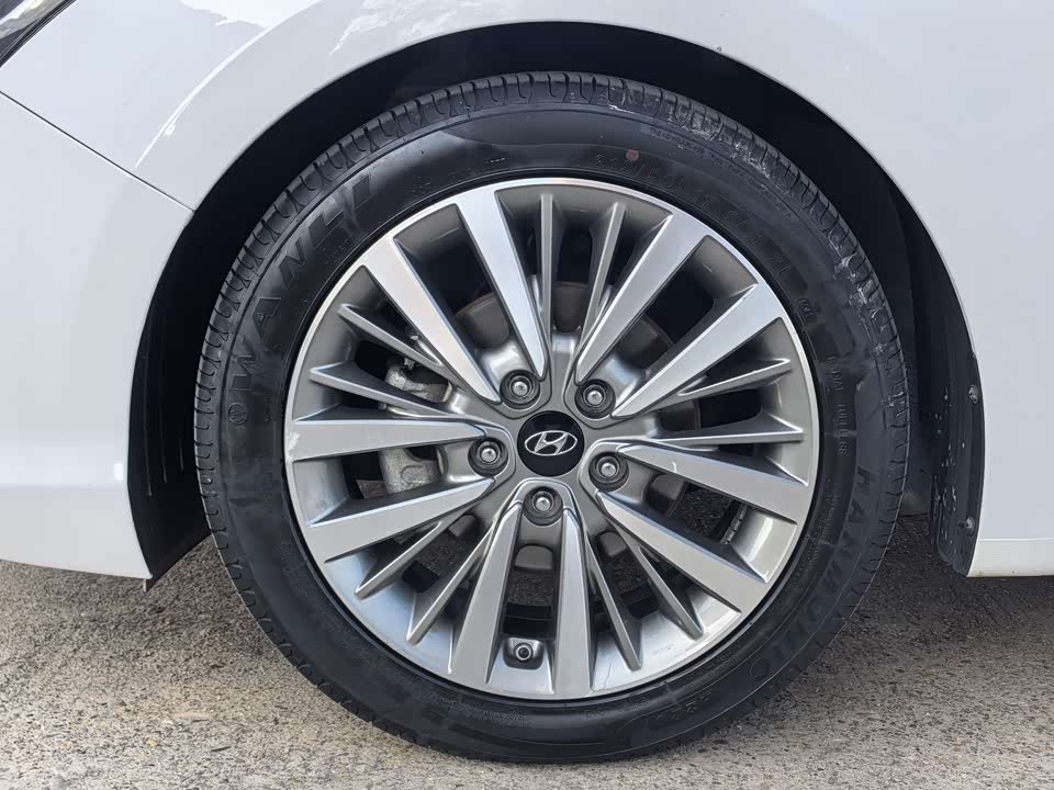 Hyundai Name picture