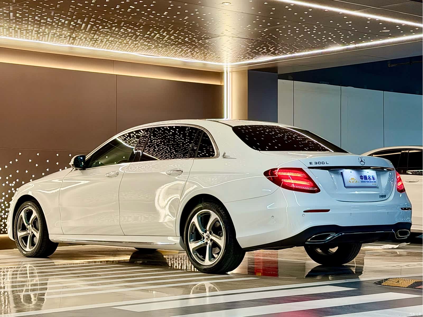 Mercedes-Benz E-Class, 2018 32