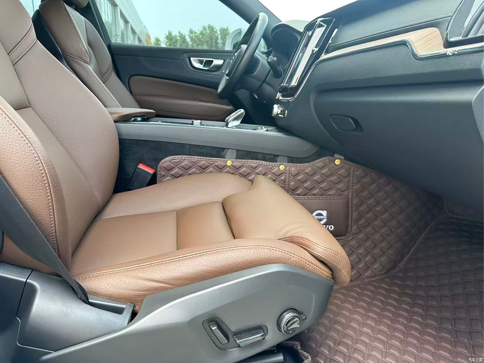Volvo XC60, 2023 8