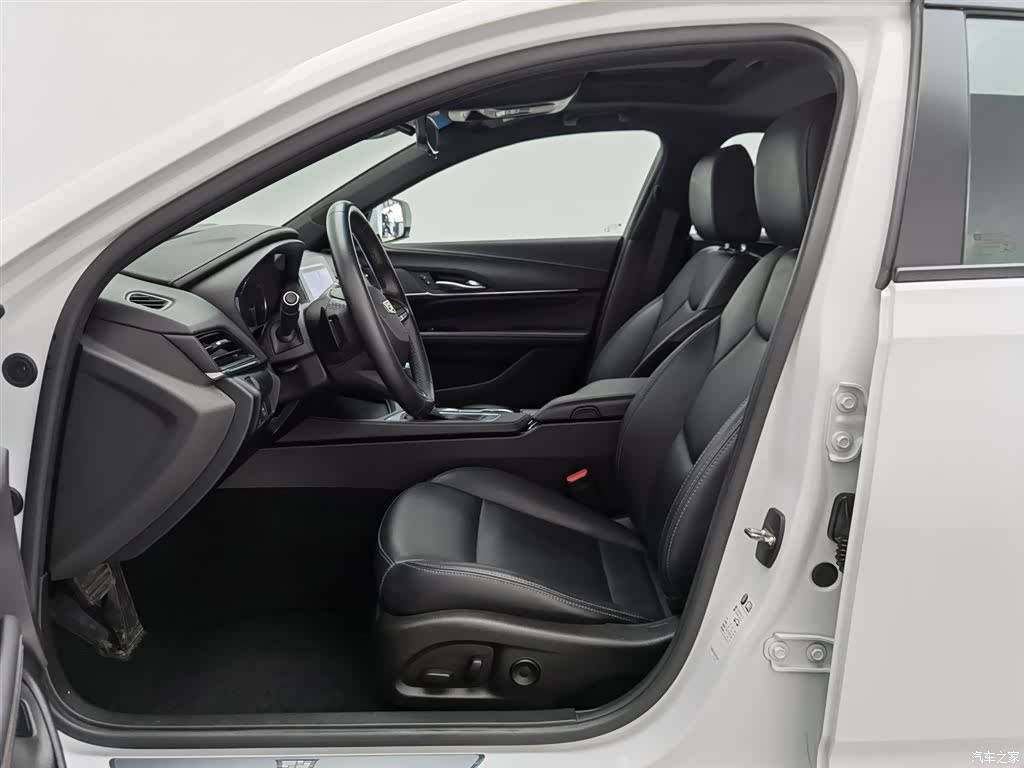 Cadillac CT4, 2020 10