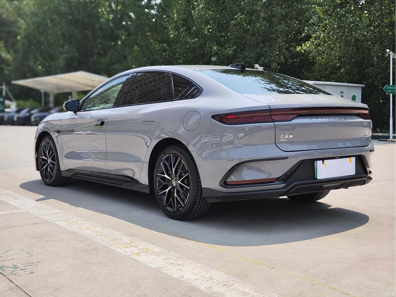 BYD Han, 2025 13