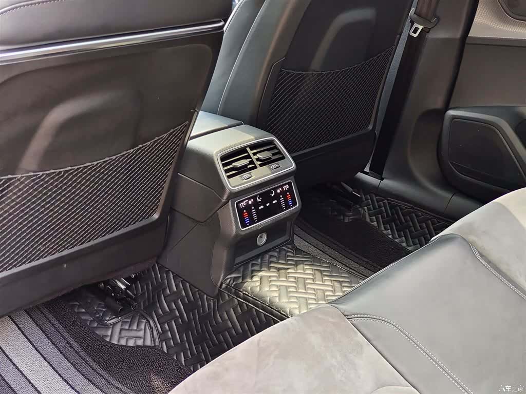 Audi A6L, 2022 9