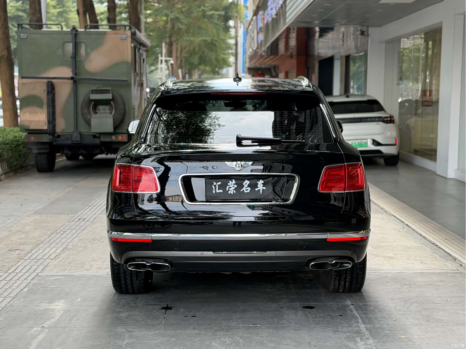 Bentley Bentayga, 2019 15