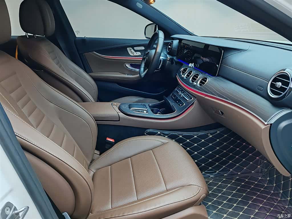 Mercedes-Benz E-Class, 2023 12