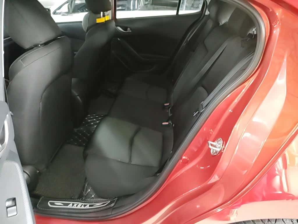 Mazda Mazda3, 2019 17