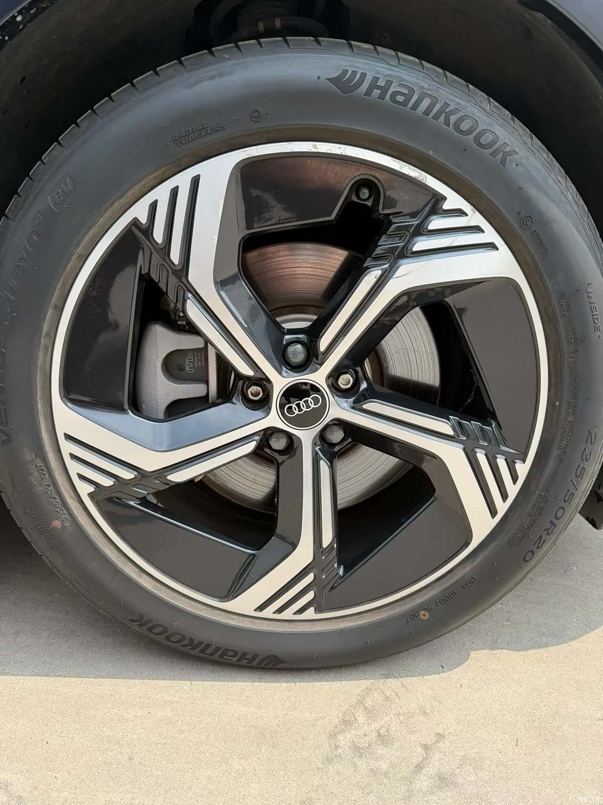 Audi Q4 e-tron, 2024 8
