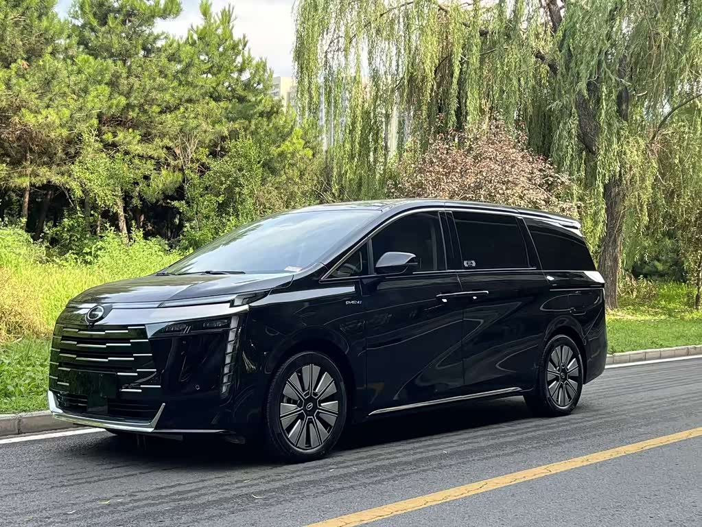 GAC E8 PHEV