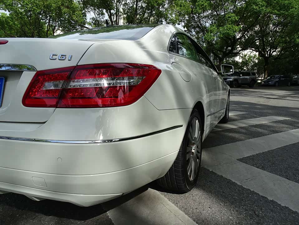 Mercedes-Benz E-class Mercedes-Benz E-class