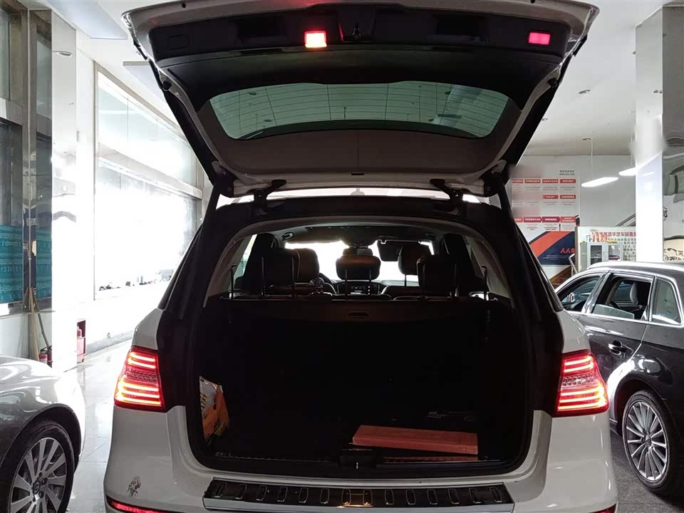 Mercedes-Benz M class