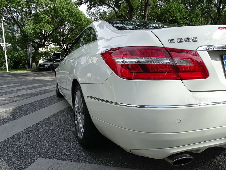 Mercedes-Benz E-class Mercedes-Benz E-class