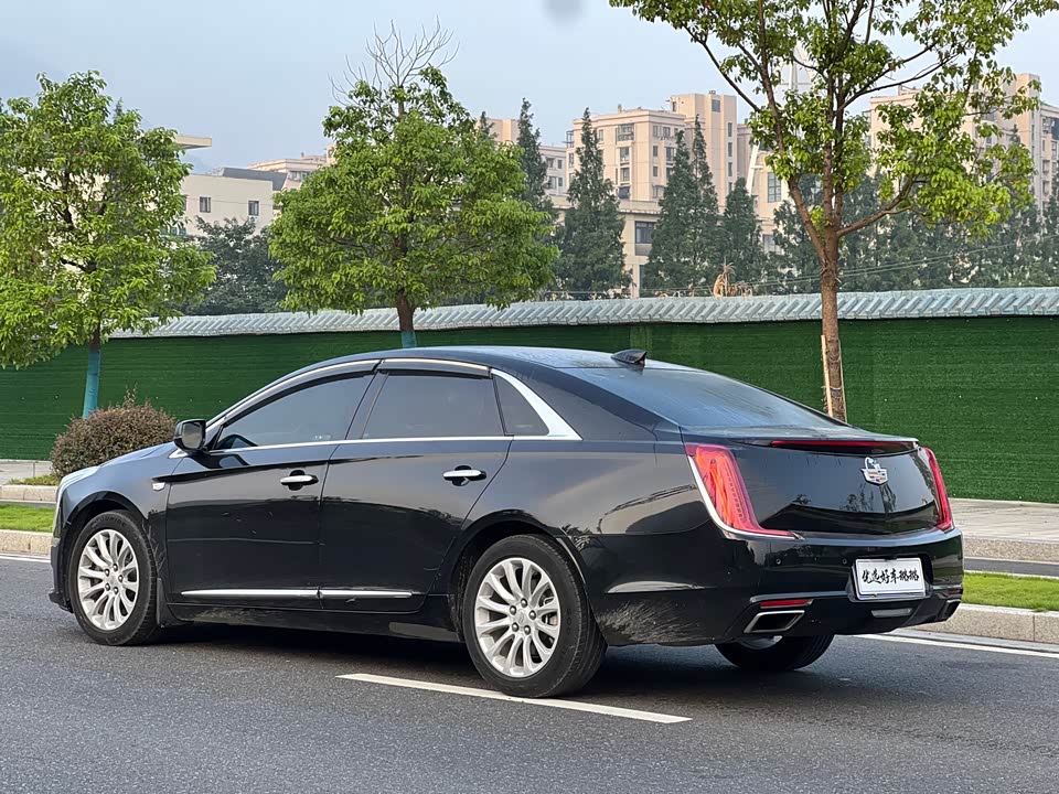 Cadillac XTS
