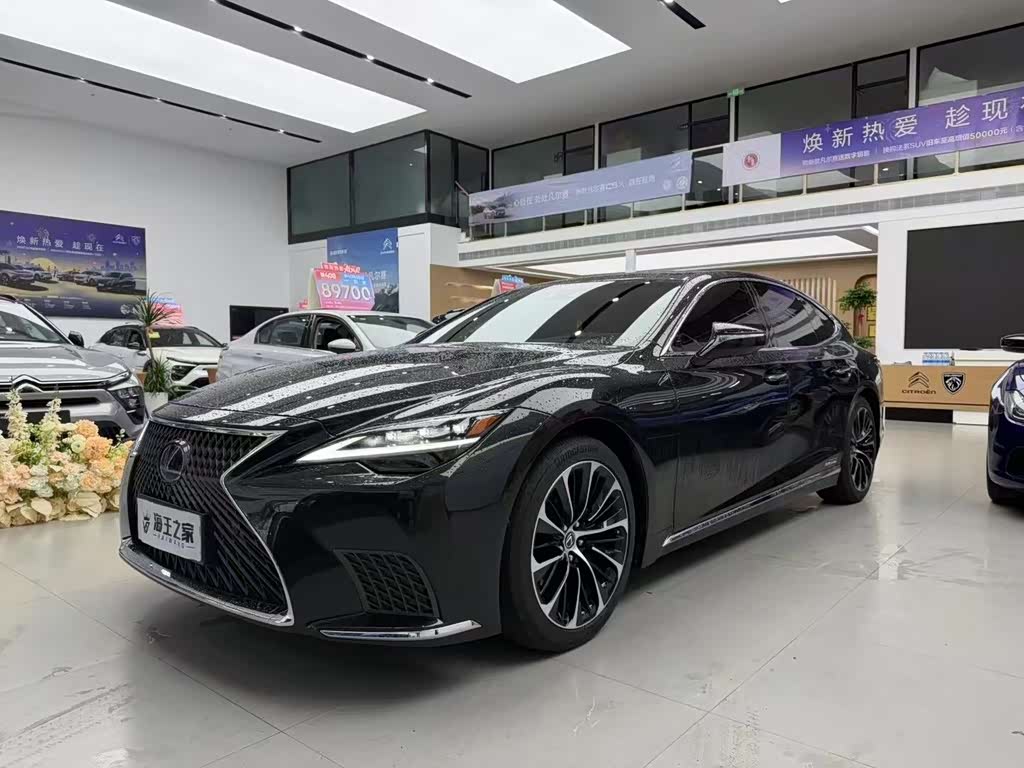 Lexus LS