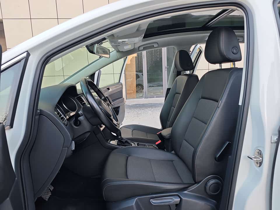 Volkswagen Golf*Jiayu