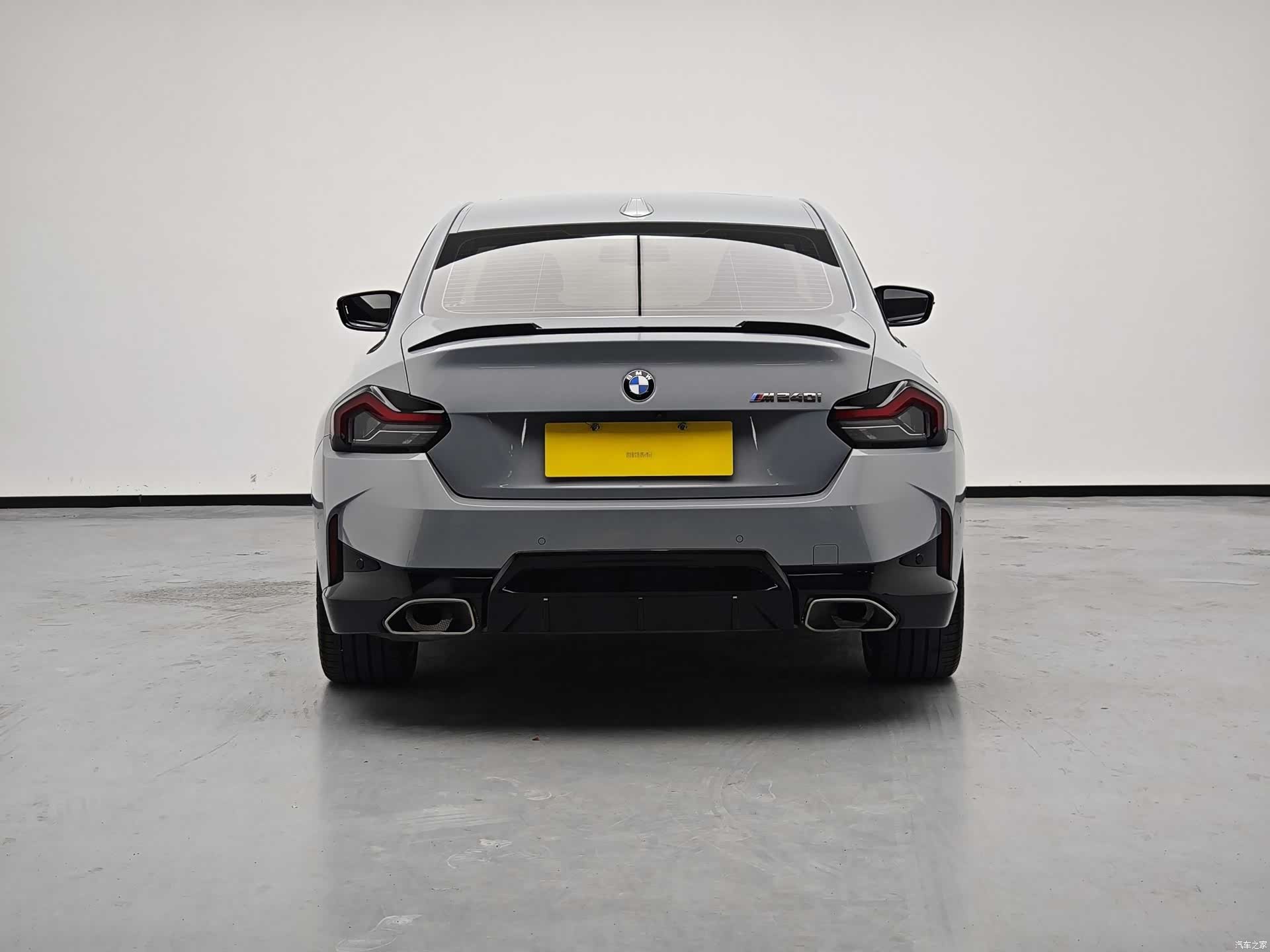BMW M2, 2025 все фото