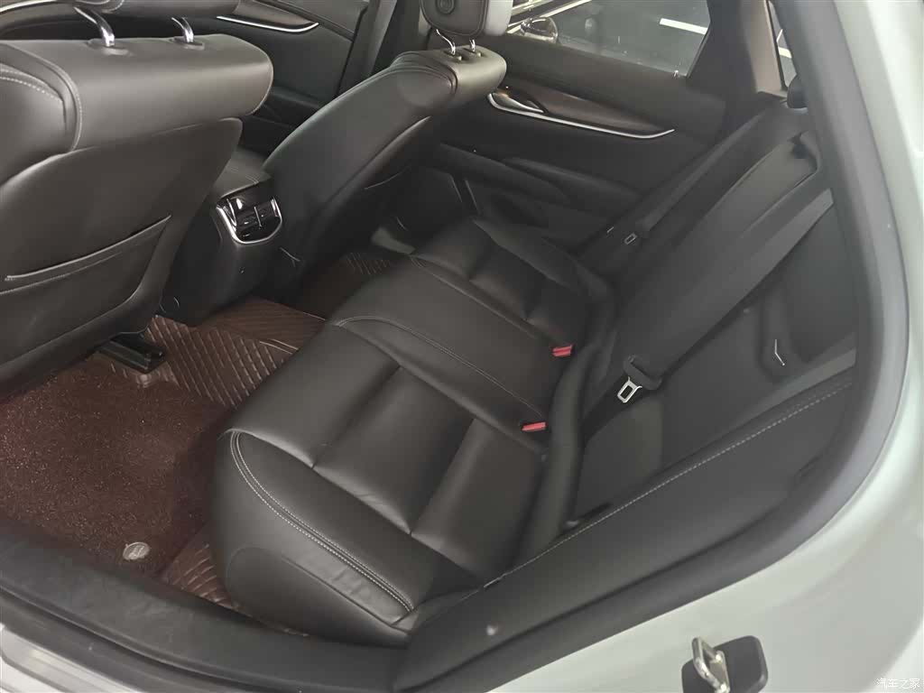Cadillac XTS, 2017 14