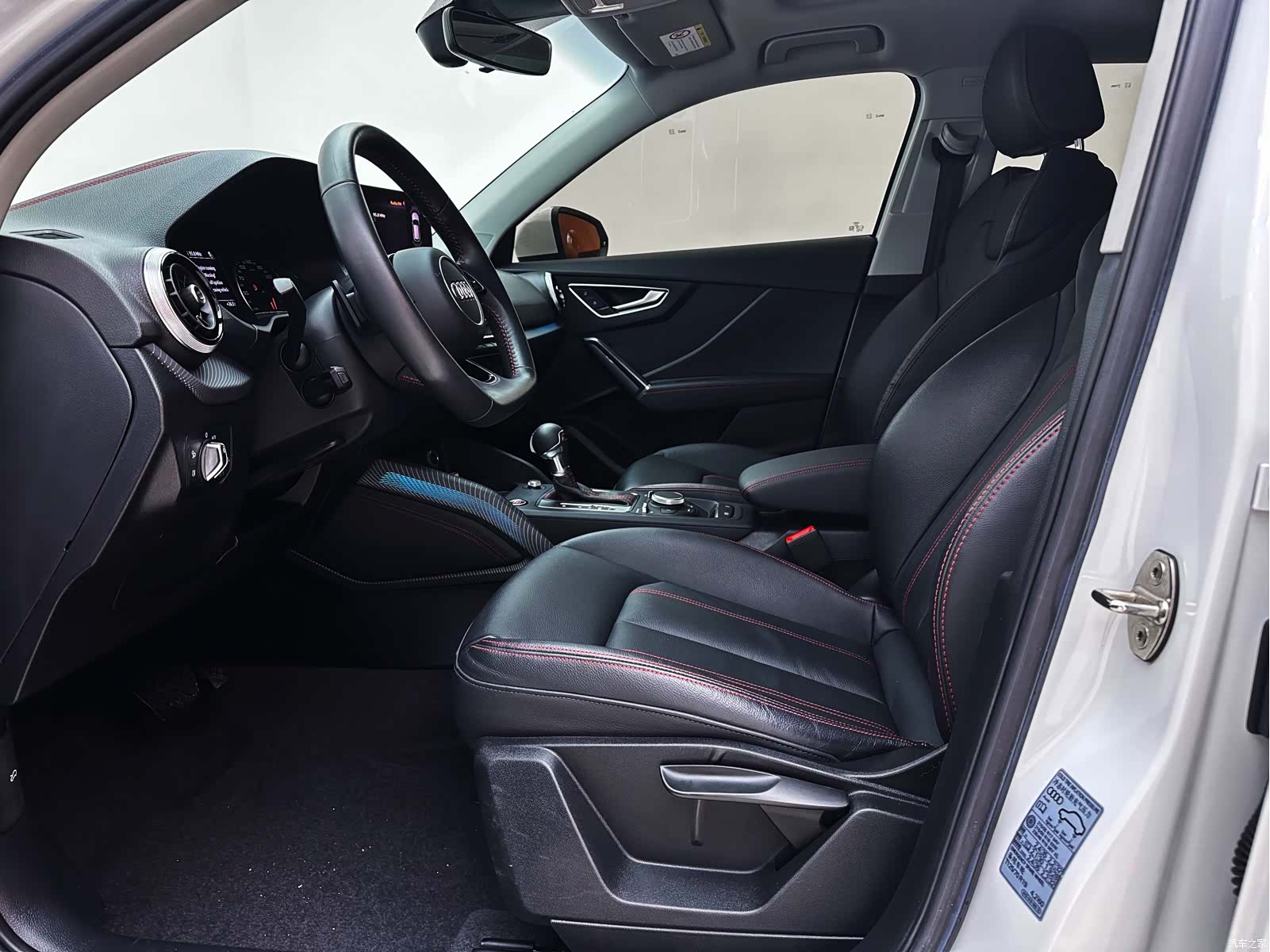 Audi Q2L, 2022 11