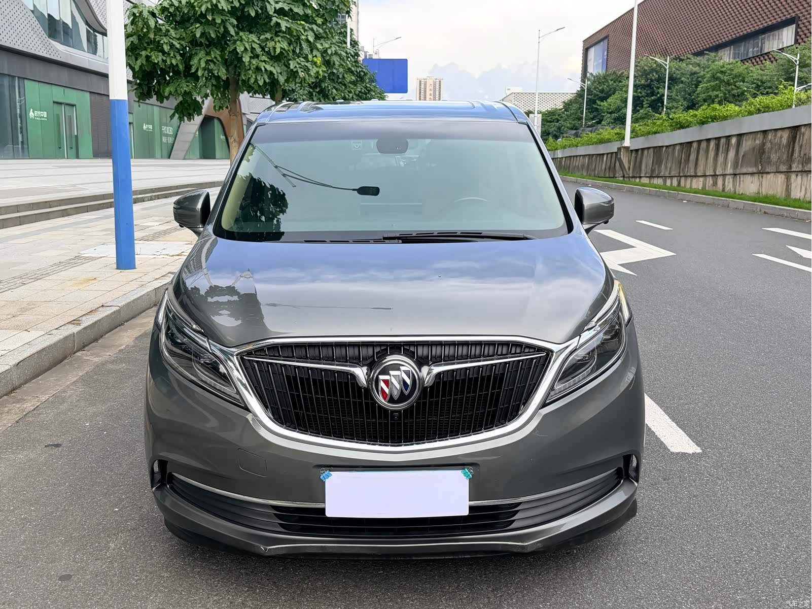 Buick GL8, 2017 2