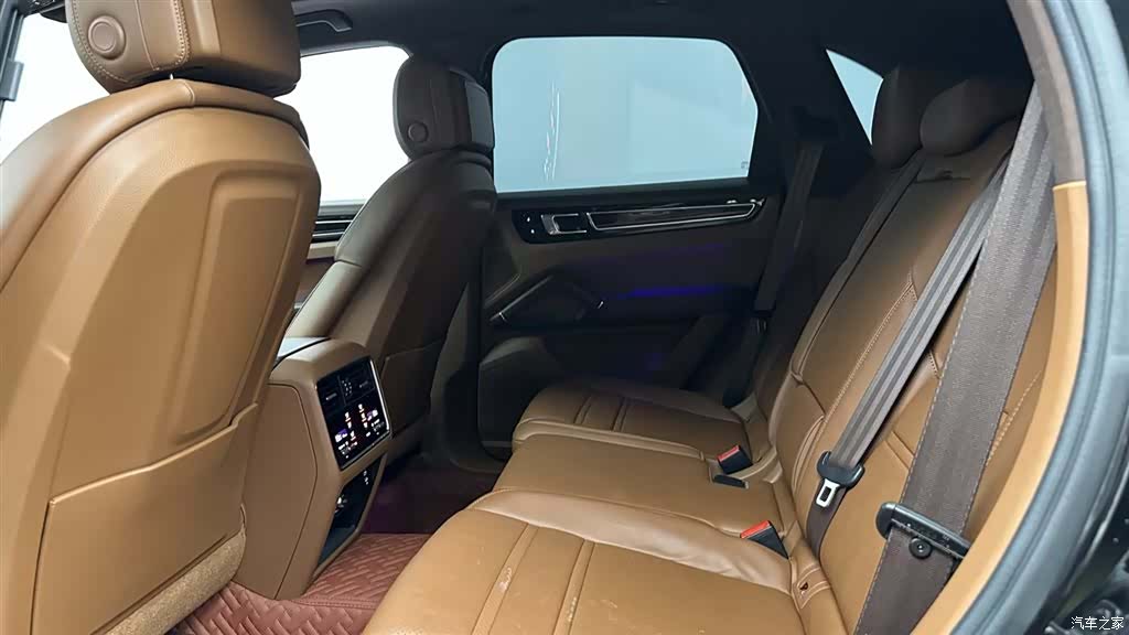 Porsche Cayenne, 2023 16