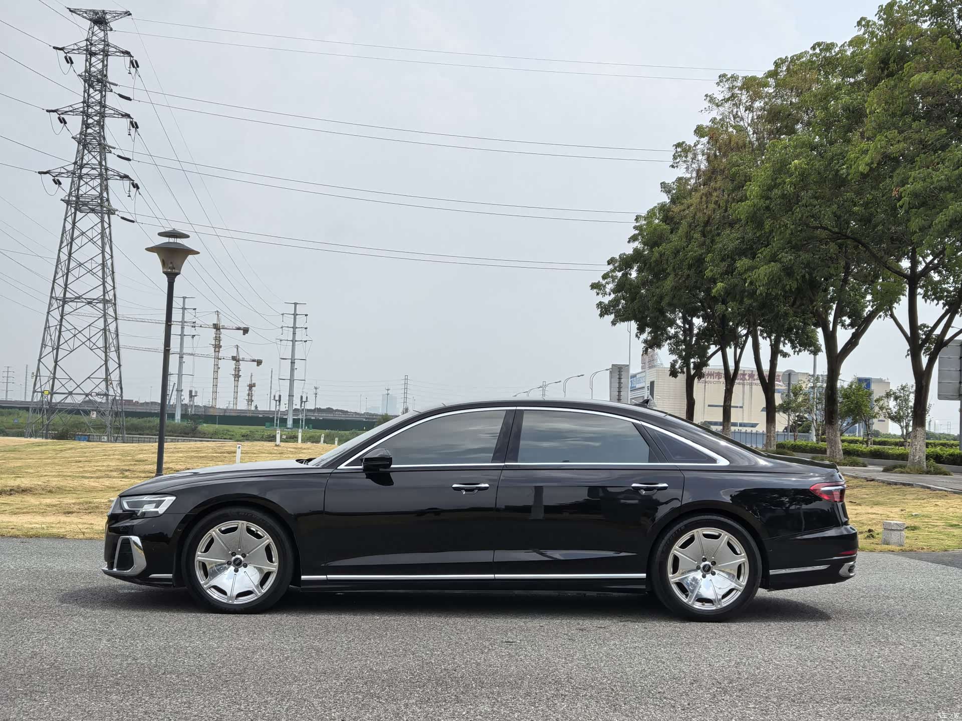 Audi A8L, 2023 все фото