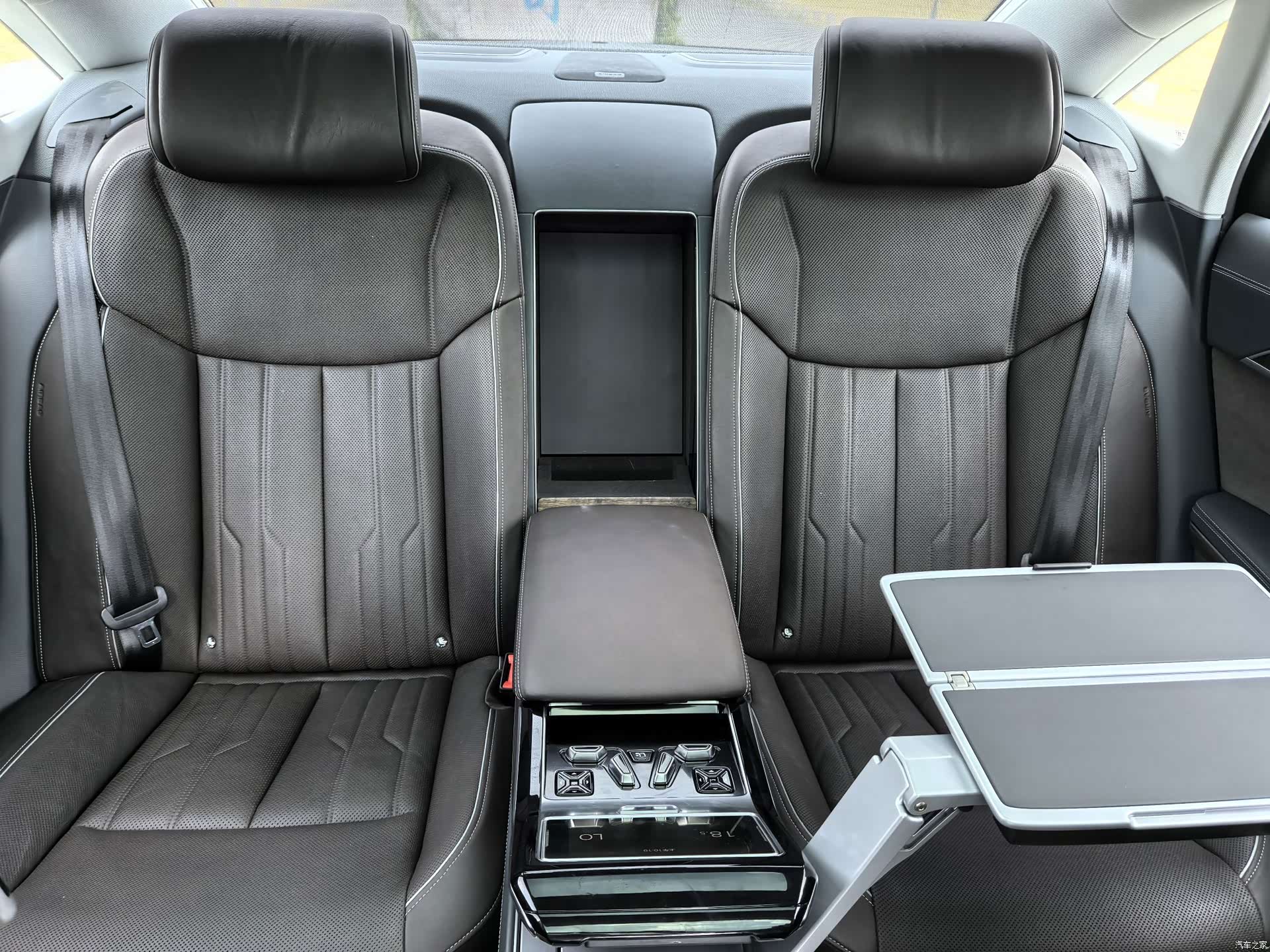 Audi A8L, 2020 14