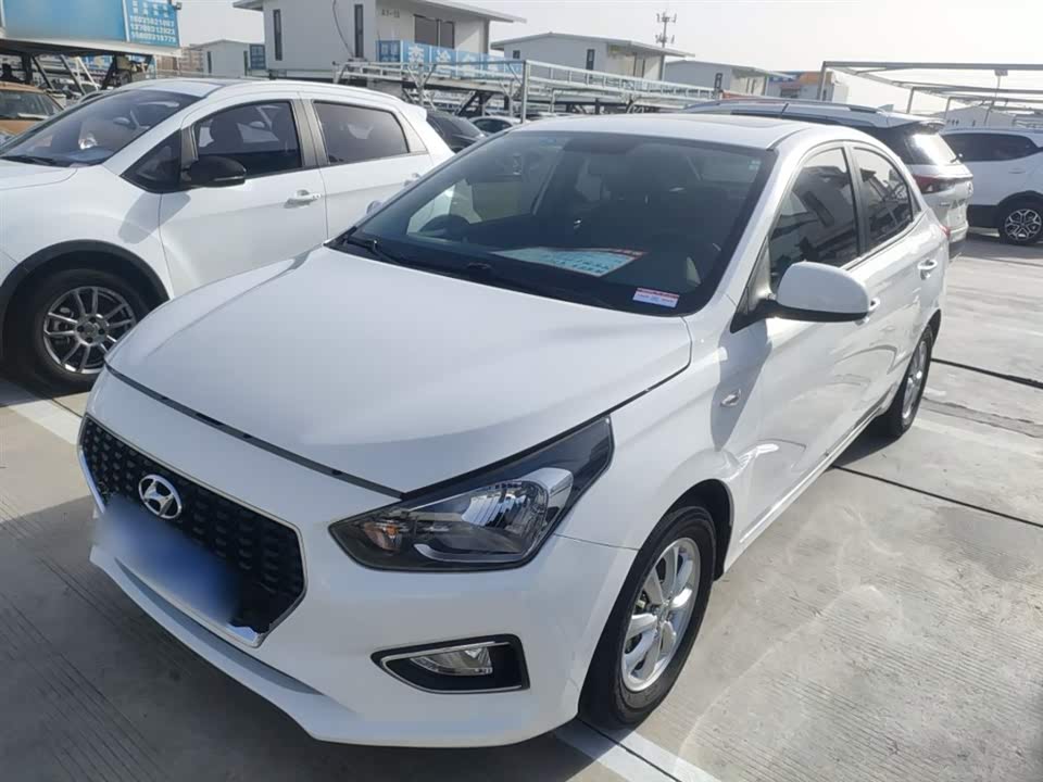 Hyundai Rena