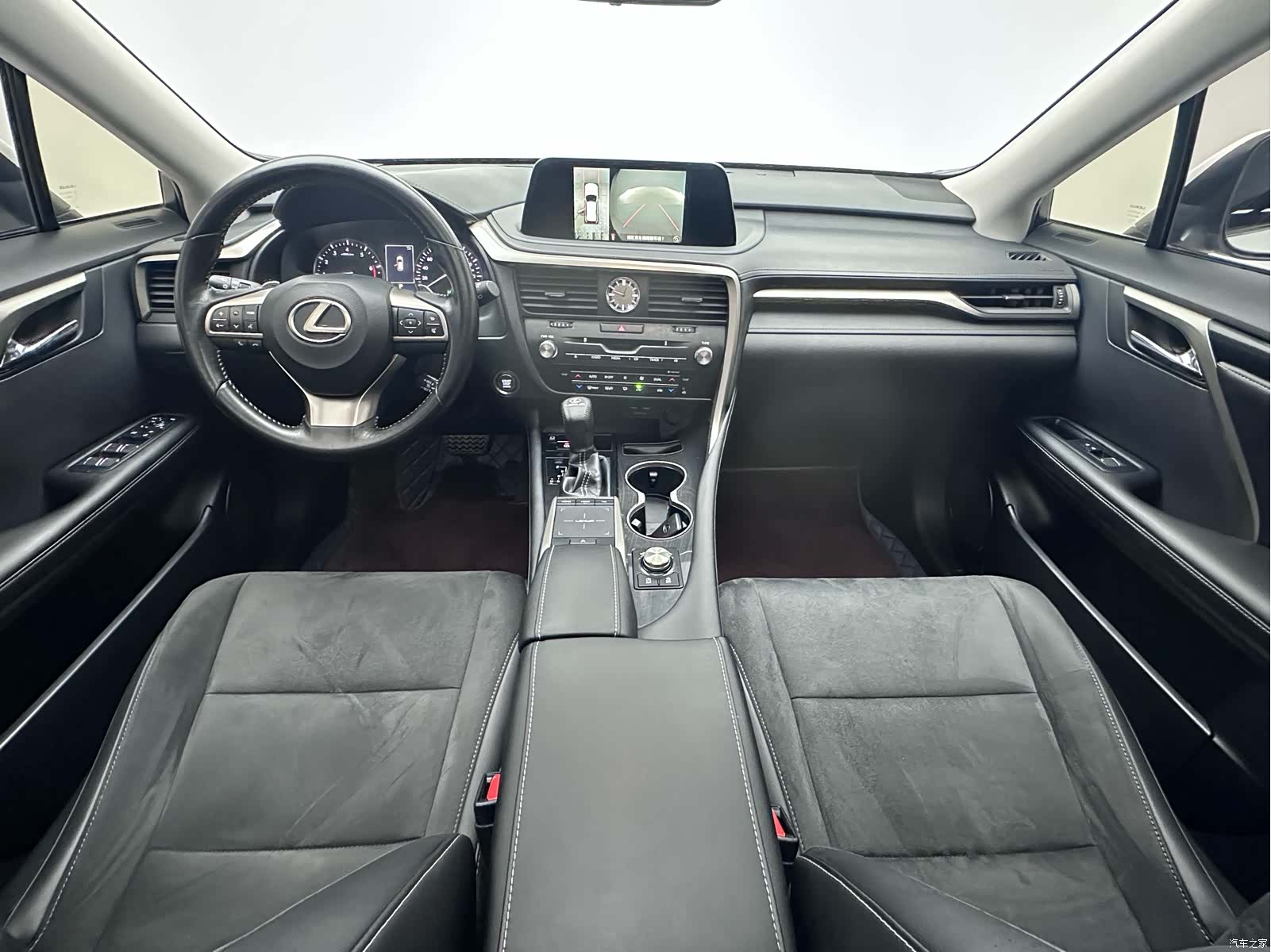 Lexus RX, 2019 8