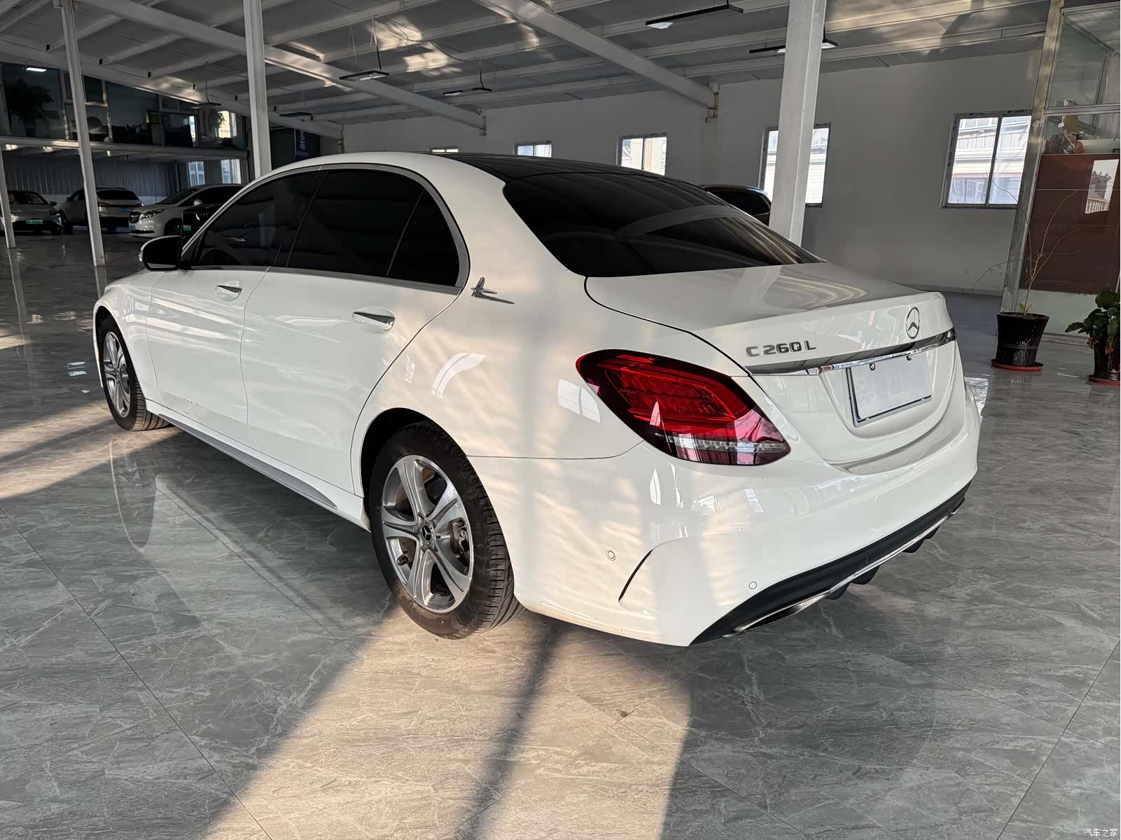 Mercedes-Benz C-Class, 2019 4