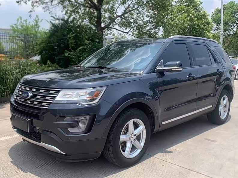 Ford Explorer Ford Explorer