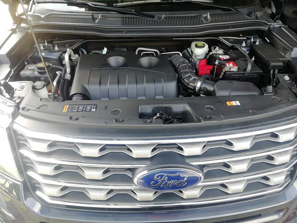 Ford Explorer Ford Explorer