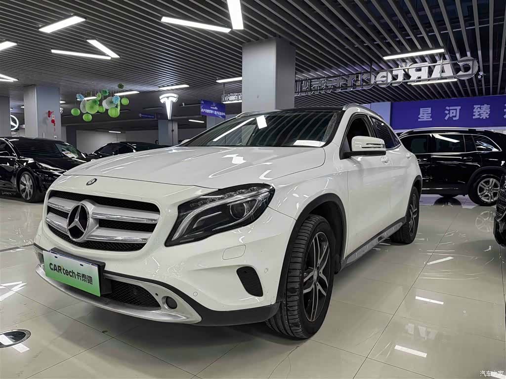Mercedes-Benz GLA, 2016 1
