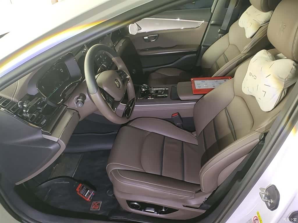 BYD Han, 2022 15