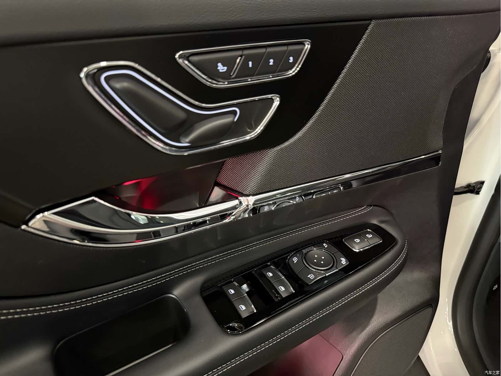 Lincoln Corsair, 2025 11