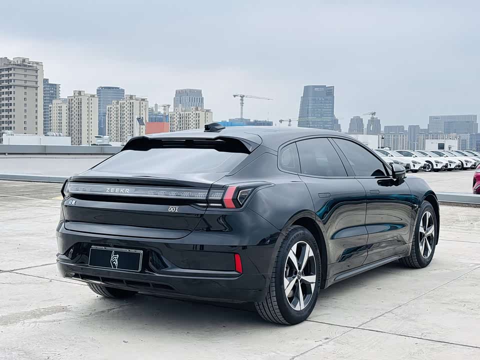 Zeekr 001