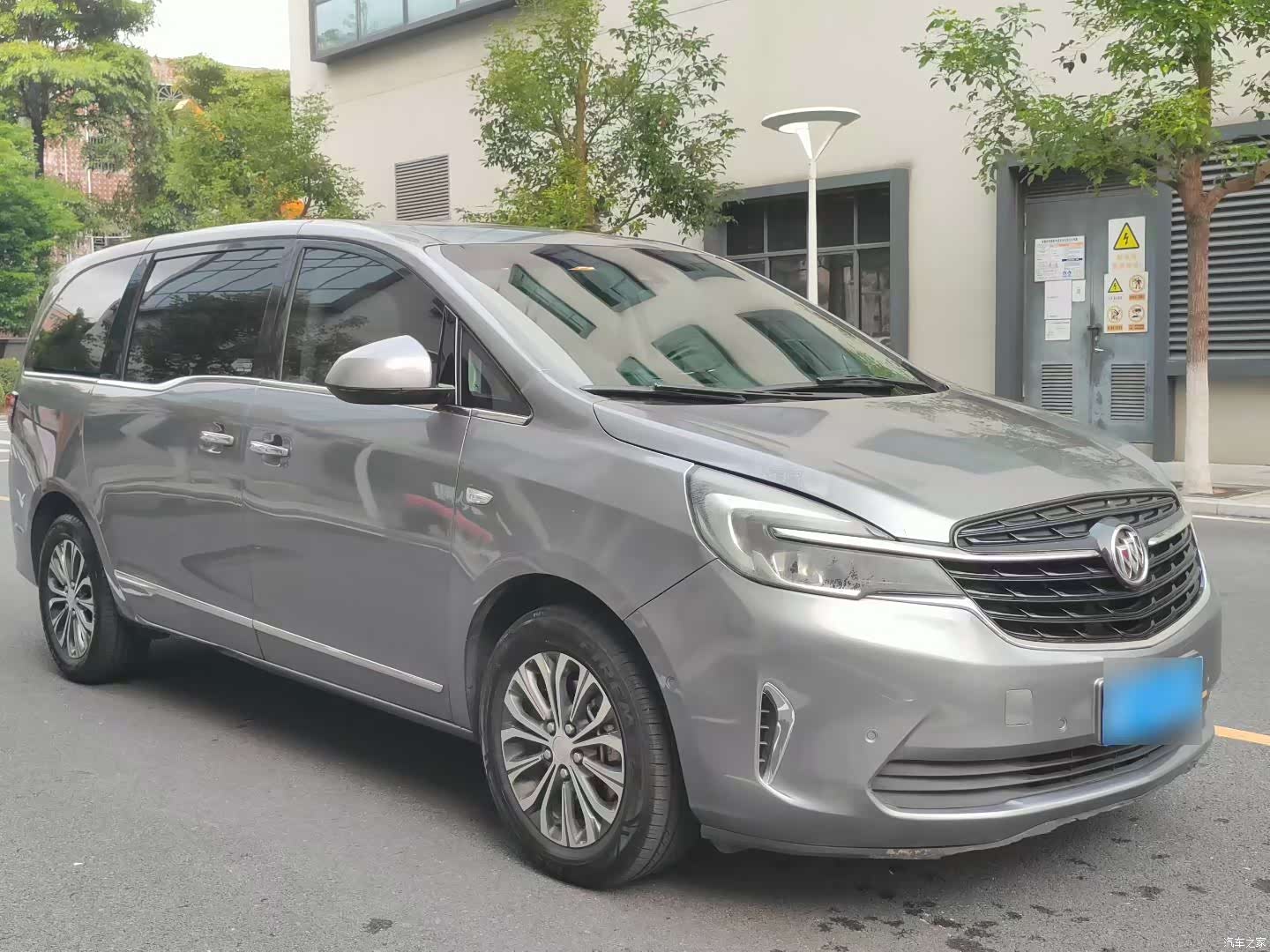 Buick GL8, 2021 все фото
