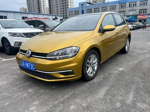 Volkswagen Golf 2018 — купить из Китая под заказ