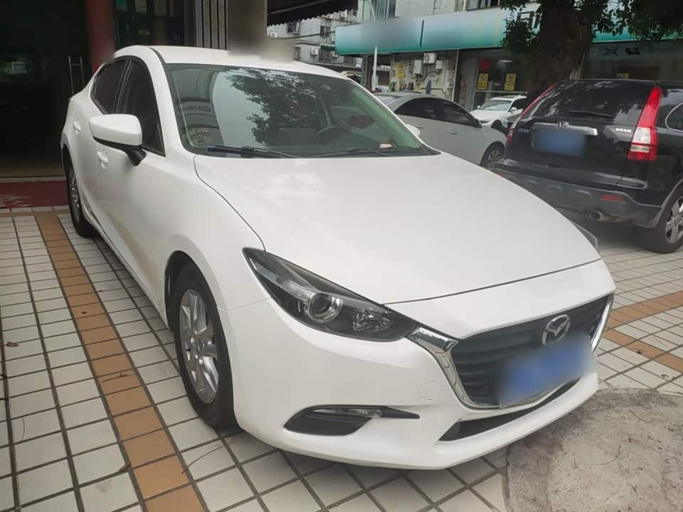 Mazda 3 Angkesaila