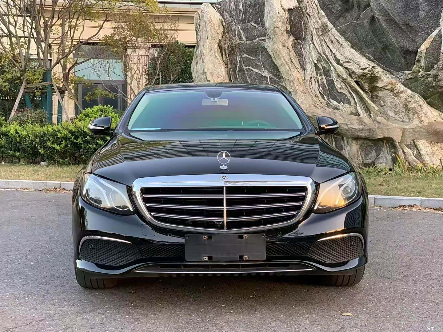 Mercedes-Benz E-Class, 2019 1