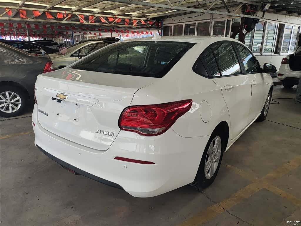 Chevrolet 320, 2018 все фото