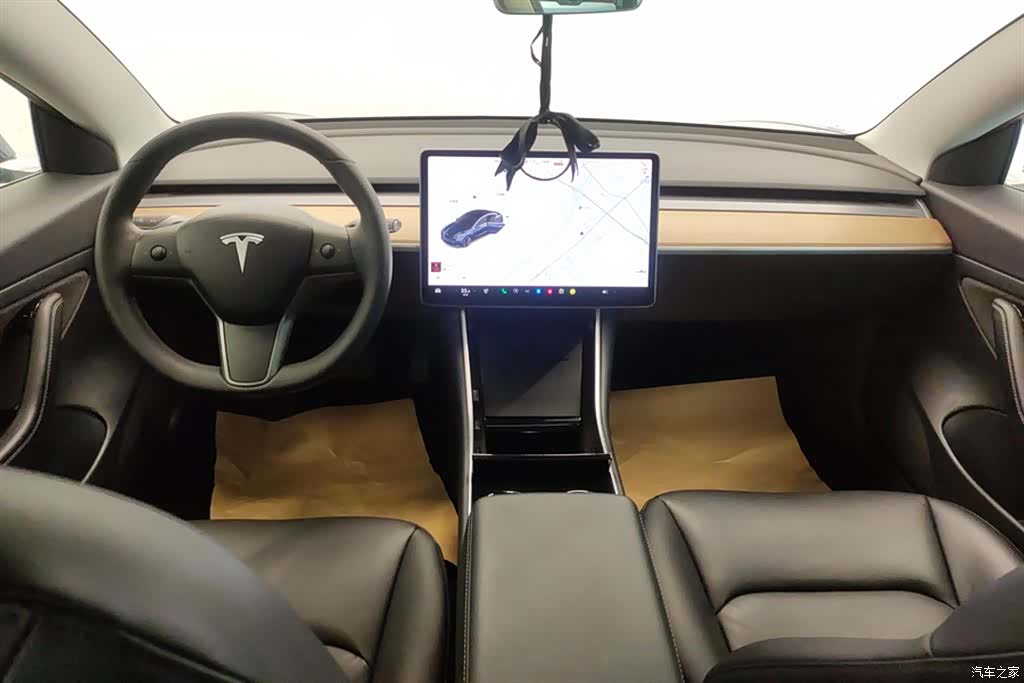 Tesla Model 3, 2020 12