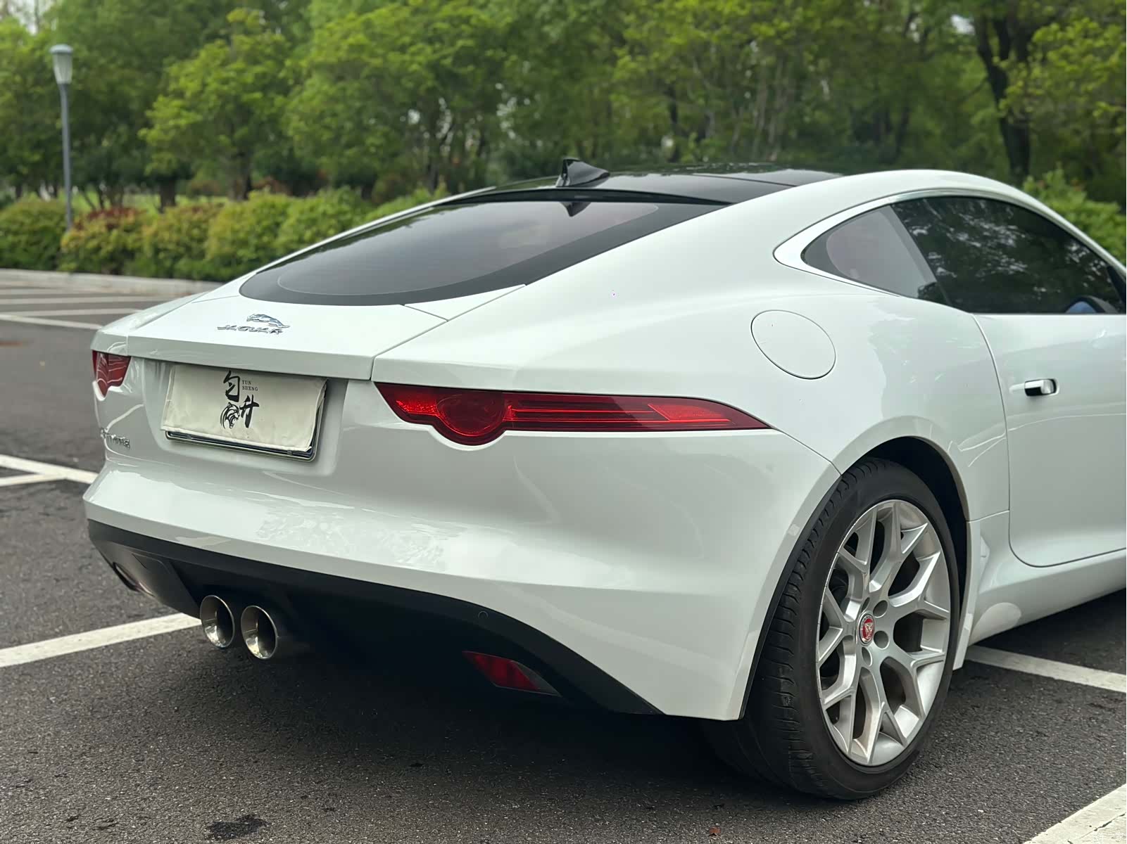 Jaguar F-TYPE, 2017 11