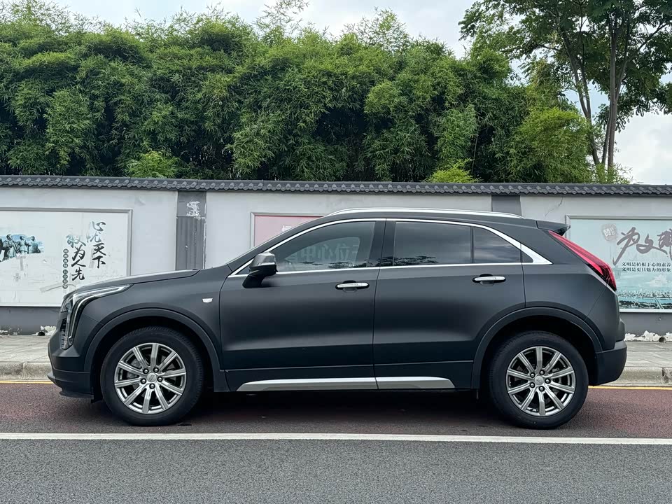 Cadillac XT4