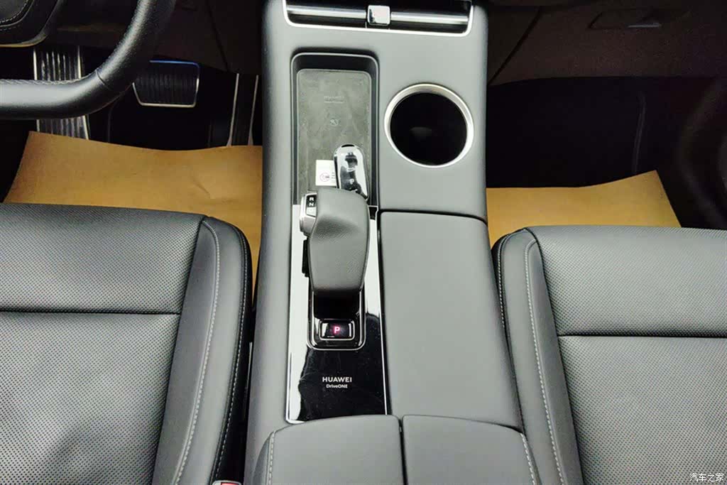 AITO M5, 2022 16