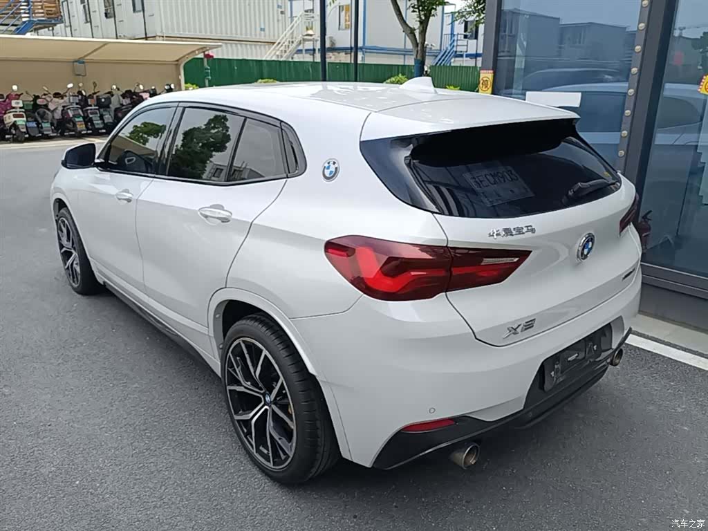 BMW X2, 2022 все фото