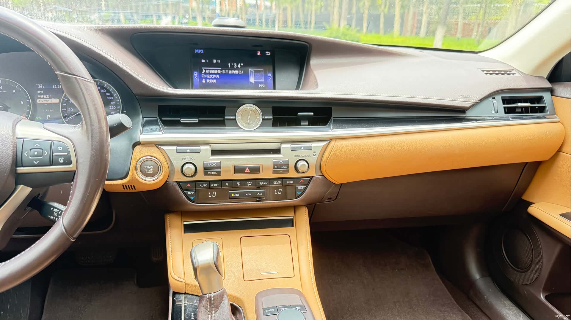 Lexus ES, 2016 13